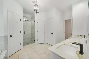 201 Pine Pl St, Dayton, TX 77535 - Photo 23