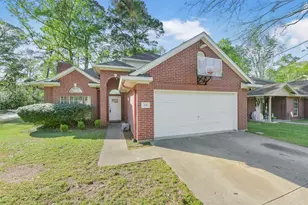 201 Pine Pl St, Dayton, TX 77535 - Photo 1