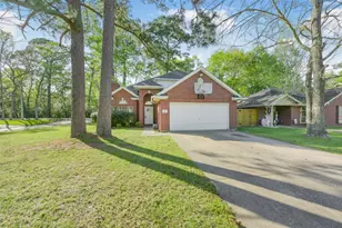 201 Pine Pl St, Dayton, TX 77535 - Photo 3