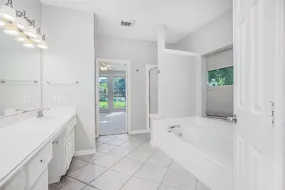 122 Crystal Reef Drive, League City, TX 77573 - Photo 13