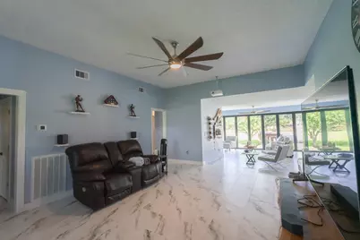 720 Winchester Trail, Angleton, TX 77515 - Photo 17