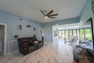 720 Winchester Trail, Angleton, TX 77515 - Photo 17
