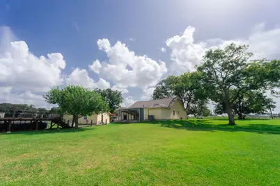 720 Winchester Trail, Angleton, TX 77515 - Photo 7