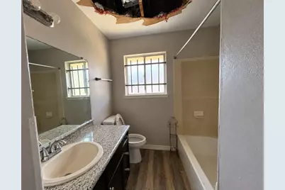 9623 Glenwood Forest Drive, Houston, TX 77078 - Photo 13