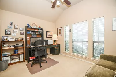 6022 Lynwood Banks Lane, Houston, TX 77092 - Photo 15