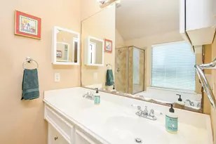 6022 Lynwood Banks Ln, Houston, TX 77092 - Photo 13