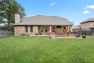 14104 N Crater Lake Ct, Conroe, TX 77384 - Photo 33
