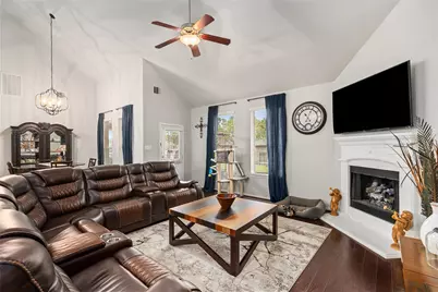 14104 N Crater Lake Court, Conroe, TX 77384 - Photo 13