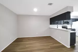 12154 Stone W Dr, Houston, TX 77035 - Photo 5
