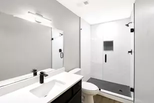 12154 Stone W Dr, Houston, TX 77035 - Photo 15
