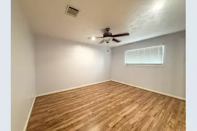 7315 Belle Park Dr, Houston, TX 77072 - Photo 17