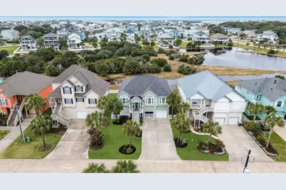 13602 Windlass Circle, Galveston, TX 77554 - Photo 3