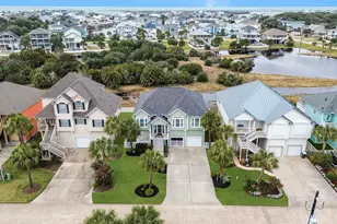13602 Windlass Cir, Galveston, TX 77554 - Photo 3