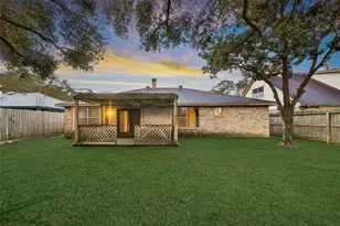 8106 Windy Acres Dr, Houston, TX 77040 - Photo 27