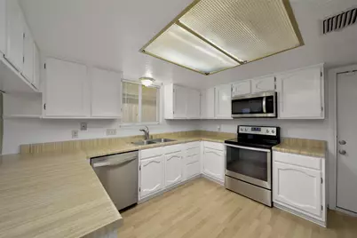 8106 Windy Acres Drive, Houston, TX 77040 - Photo 9