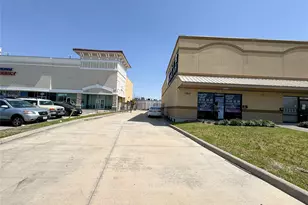 12317 Bellaire Blvd, Houston, TX 77072 - Photo 9