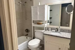 5238 Arboles Dr, Houston, TX 77035 - Photo 5