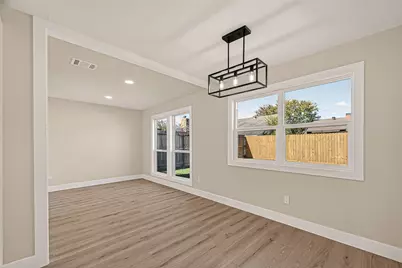 5718 Longforest Drive, Houston, TX 77088 - Photo 23