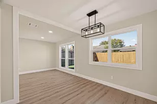 5718 Longforest Dr, Houston, TX 77088 - Photo 23