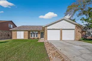 5718 Longforest Dr, Houston, TX 77088 - Photo 1