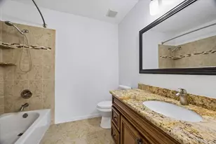 752 Augusta Dr, Houston, TX 77057 - Photo 15