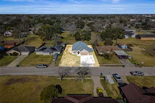 710 Hackberry St, La Marque, TX 77568 - Photo 31