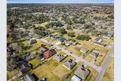 710 Hackberry Street, La Marque, TX 77568 - Photo 33