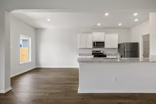 10377 Red Cardinal Dr, Cleveland, TX 77328 - Photo 5