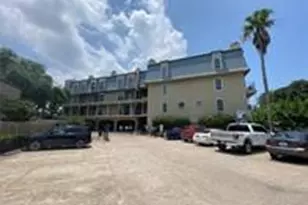 921 Marine Dr, Galveston, TX 77550 - Photo 1