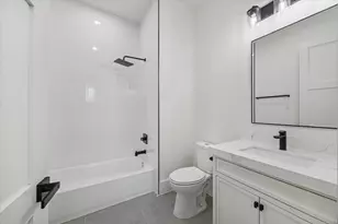 614 Eleanor St, Houston, TX 77009 - Photo 33