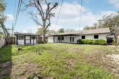 1934 Woodvine Drive, Houston, TX 77055 - Photo 19
