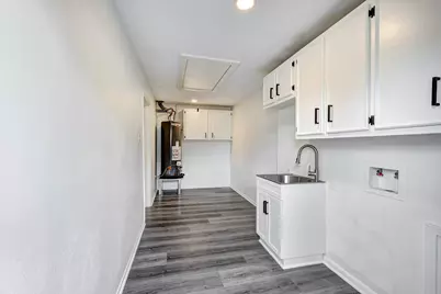 1934 Woodvine Drive, Houston, TX 77055 - Photo 15