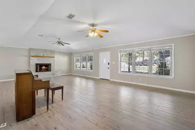 9810 Ellen Street, Baytown, TX 77521 - Photo 23