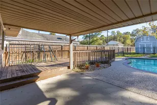 9810 Ellen St, Baytown, TX 77521 - Photo 15