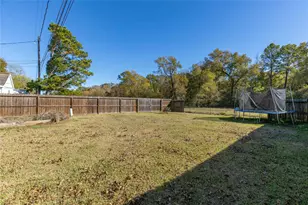 9810 Ellen St, Baytown, TX 77521 - Photo 19