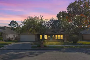 9810 Ellen St, Baytown, TX 77521 - Photo 1