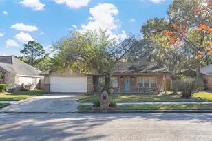 9810 Ellen St, Baytown, TX 77521 - Photo 3