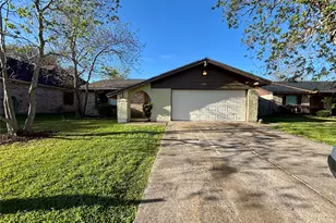 4903 Raven Ridge Dr, Houston, TX 77053 - Photo 1