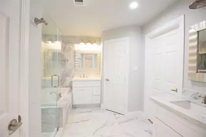 5226 Loch Lomond Drive, Houston, TX 77096 - Photo 9