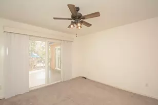 425 E Fair Harbor Ln, Houston, TX 77079 - Photo 33