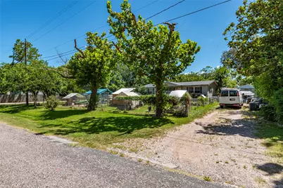 4624 6th Street, Bacliff, TX 77518 - Photo 33