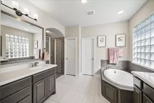 15 Overland Heath Dr, Tomball, TX 77375 - Photo 17