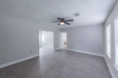 5007 Northridge Drive, Houston, TX 77033 - Photo 3