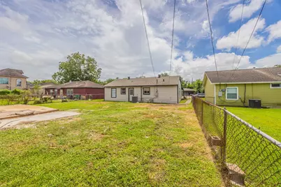 5007 Northridge Drive, Houston, TX 77033 - Photo 23