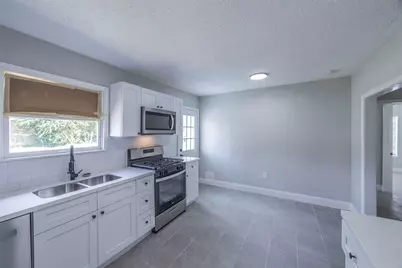 5007 Northridge Drive, Houston, TX 77033 - Photo 9