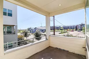 2745 Clinton Dr, Houston, TX 77020 - Photo 3