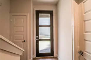 2745 Clinton Dr, Houston, TX 77020 - Photo 11