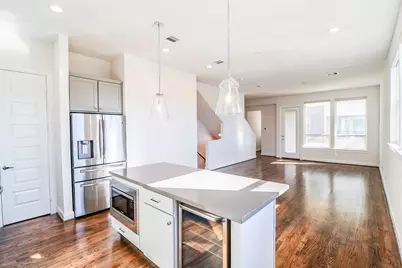 2745 Clinton Drive, Houston, TX 77020 - Photo 1