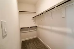 2745 Clinton Dr, Houston, TX 77020 - Photo 9