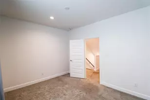 2745 Clinton Dr, Houston, TX 77020 - Photo 19